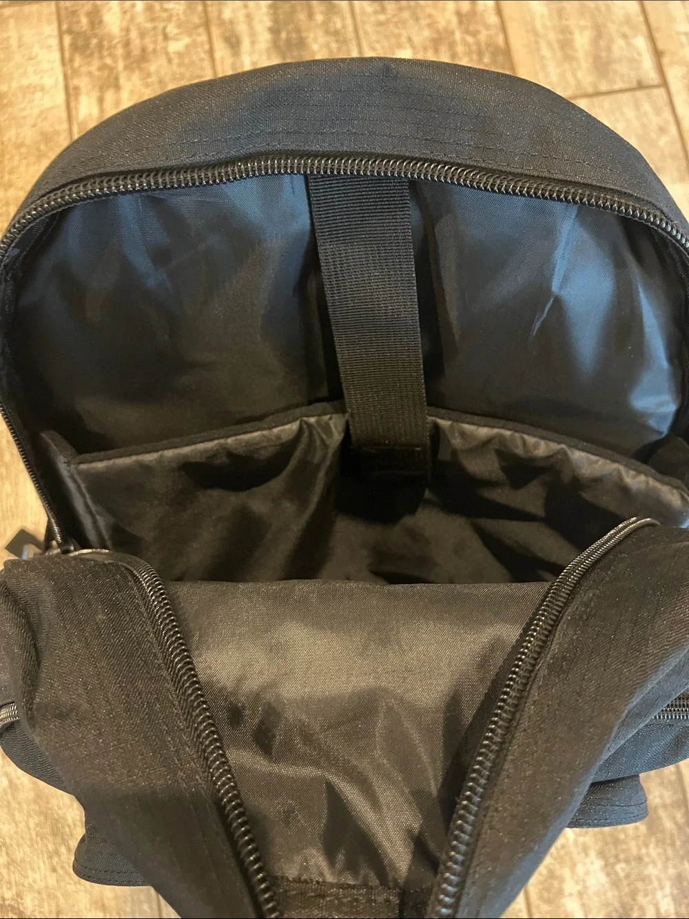 Black Men's Commuter Backpack